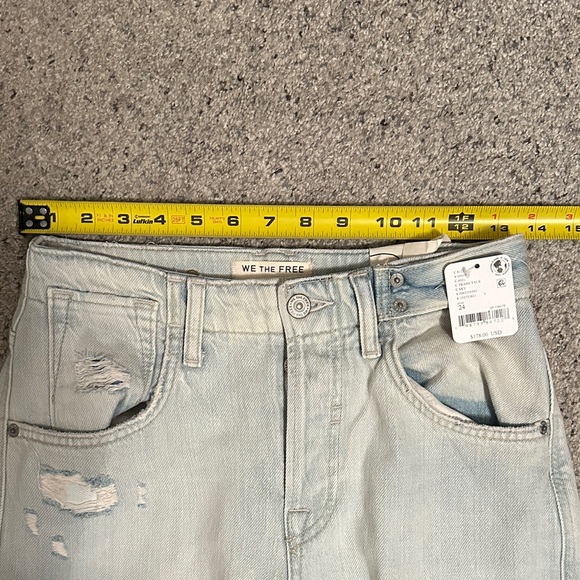 NWT Free People Don’t Wait Up Baggy Boyfriend Distressed Jeans ~ Light Wash - Picture 8 of 16